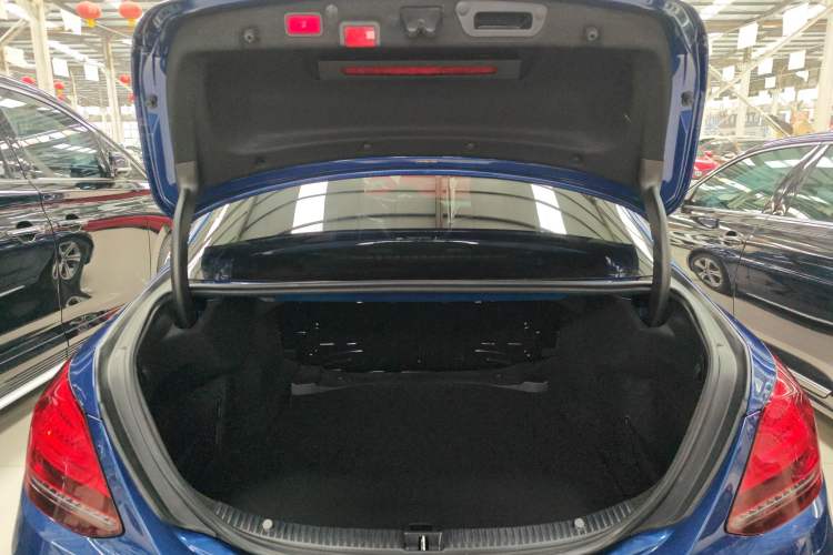 Used Mercedes-Benz C-Class 2020 Restyled C 260 L Sport Edition Trunk