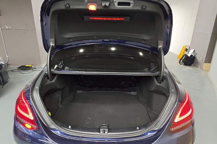 Used Mercedes-Benz C-Class 2020 C 260 L Sport Edition Trunk