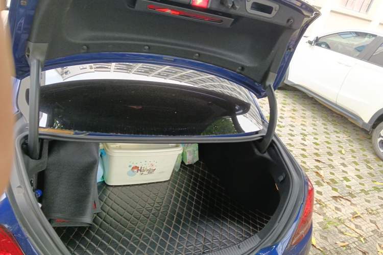 Used Mercedes-Benz C-Class 2020 C 260 L Sport Edition Trunk
