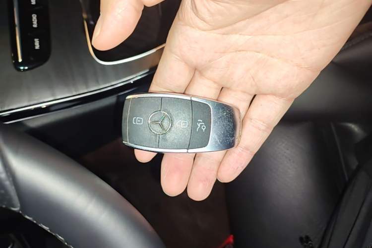 Used Mercedes-Benz C-Class 2020 C 260 L Sport Edition Vehicle Key