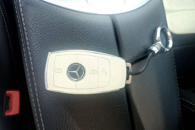 Used Mercedes-Benz C-Class 2020 C 260 L Sport Edition Vehicle Key