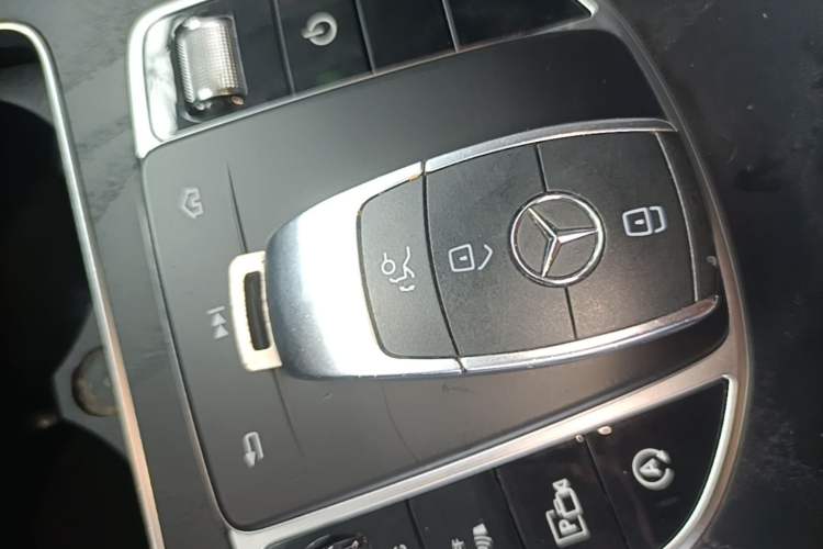 Used Mercedes-Benz C-Class 2020 Restyled C 200 L Fashion Edition Sport Version Vehicle Key