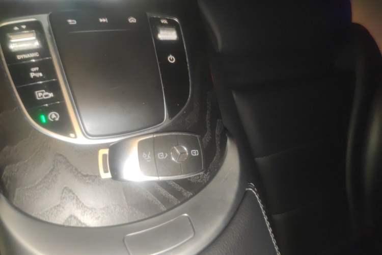 Used Mercedes-Benz C-Class 2020 Restyled C 260 L Sport Edition Vehicle Key