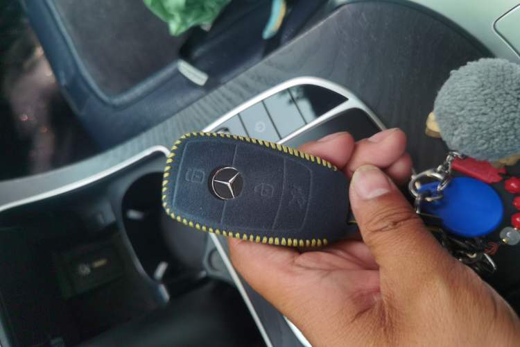 Used Mercedes-Benz C-Class 2020 C 260 L Sport Edition Vehicle Key