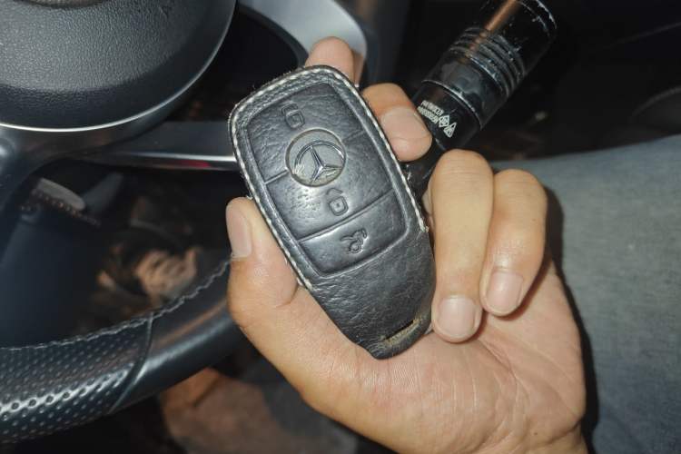 Used Mercedes-Benz C-Class 2020 C 260 L Sport Edition Vehicle Key