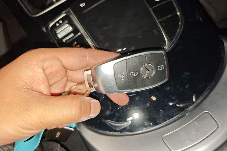 Used Mercedes-Benz C-Class 2020 C 260 Sport Edition Vehicle Key