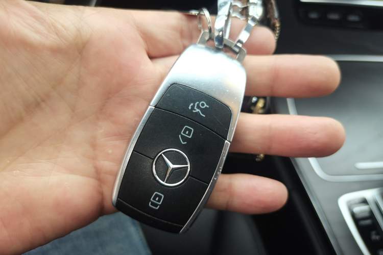 Used Mercedes-Benz C-Class 2020 C 260 L Sport Edition Vehicle Key