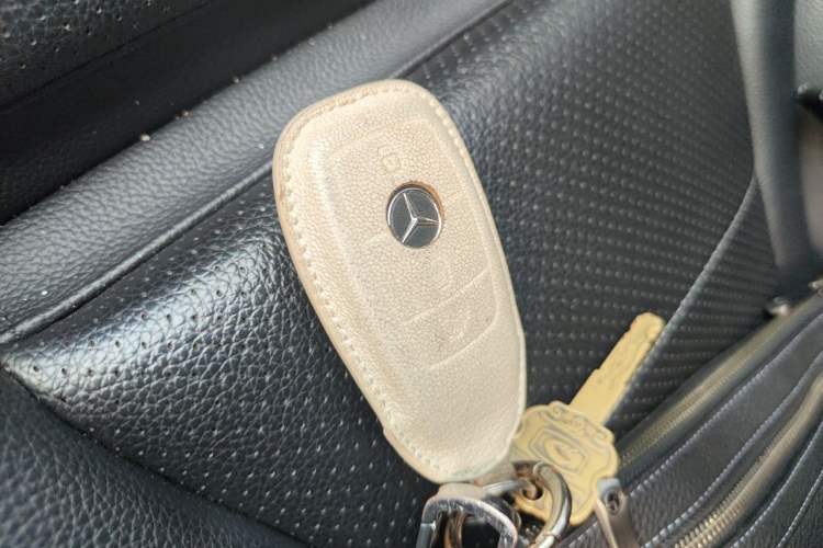 Used Mercedes-Benz C-Class 2020 Restyled C 260 L Sport Edition Vehicle Key