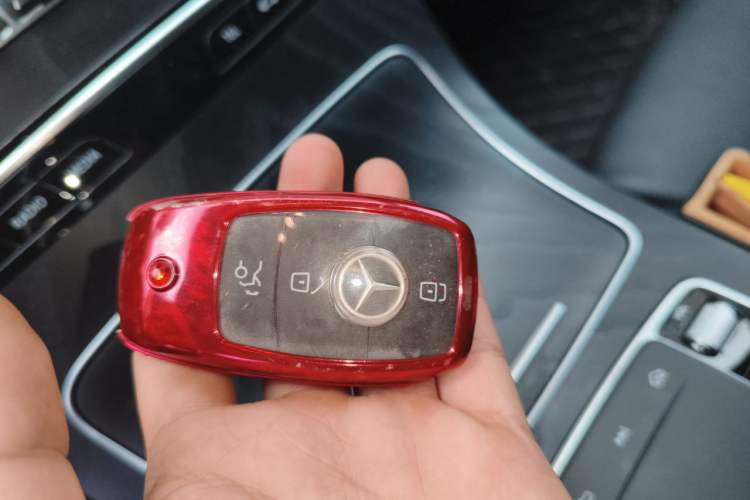 Used Mercedes-Benz C-Class 2020 Restyled C 260 L Sport Edition Vehicle Key