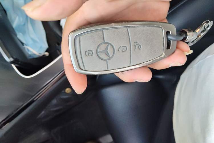 Used Mercedes-Benz C-Class 2020 C 260 L Sport Edition Vehicle Key