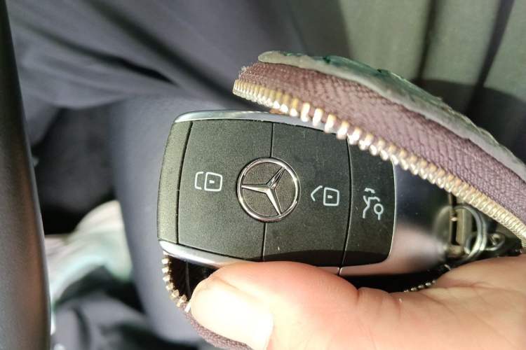 Used Mercedes-Benz C-Class 2020 C 260 L Sport Edition Vehicle Key