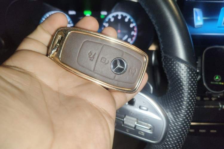 Used Mercedes-Benz C-Class 2020 C 260 L Sport Edition Vehicle Key