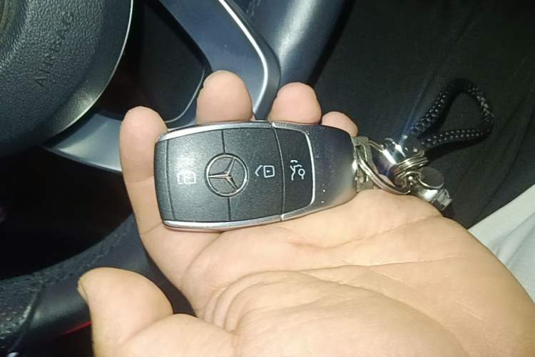 Used Mercedes-Benz C-Class 2020 C 260 L Sport Edition Vehicle Key