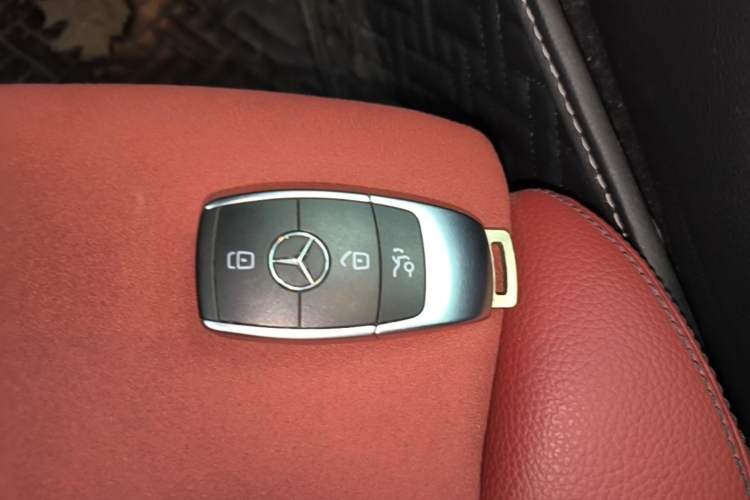 Used Mercedes-Benz C-Class 2020 Restyled C 260 Sport Edition Vehicle Key