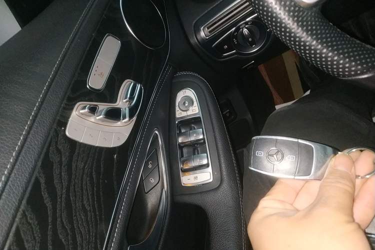 Used Mercedes-Benz C-Class 2020 C 260 L Sport Edition Interior 1