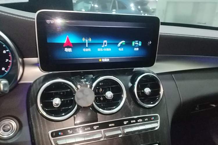 Used Mercedes-Benz C-Class 2020 Restyled C 260 L Sport Edition Audio And AC Panel