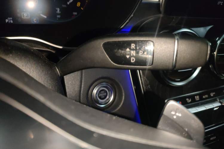 Used Mercedes-Benz C-Class 2020 Restyled C 200 L Fashion Edition Sport Version Gear Lever