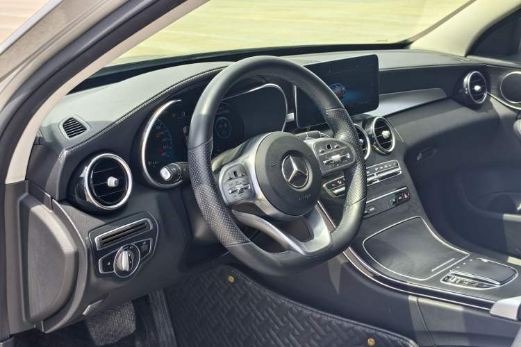 Used Mercedes-Benz C-Class 2020 C 200 L Fashion Edition Sport Version Interior 4