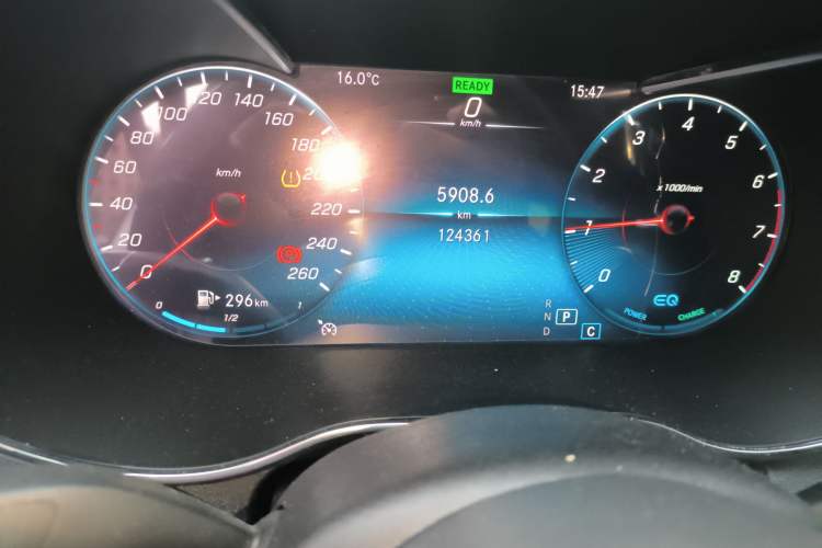 Used Mercedes-Benz C-Class 2020 C 260 Sport Edition Odometer Close Up