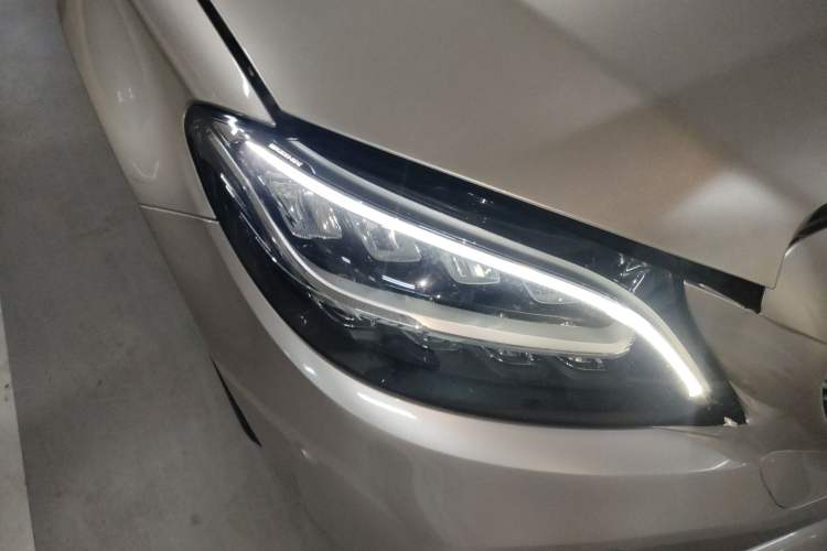 Used Mercedes-Benz C-Class 2020 Restyled C 200 L Fashion Edition Sport Version Right Front Headlight