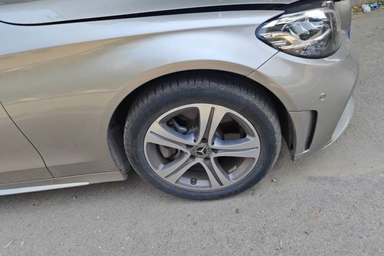Used Mercedes-Benz C-Class 2020 Facelift C 260 L Right Front Wheel Hub