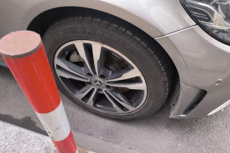 Used Mercedes-Benz C-Class 2020 C 260 Sport Edition Right Front Wheel Hub