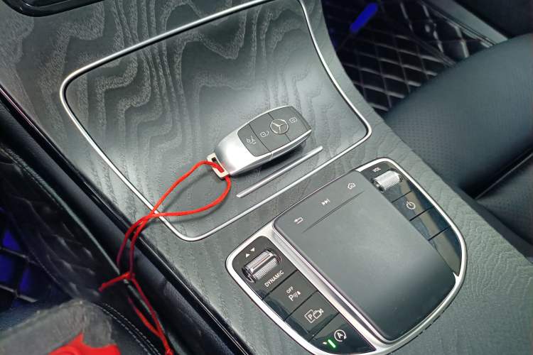 Used Mercedes-Benz C-Class 2020 Restyled C 260 L Sport Edition Vehicle Key