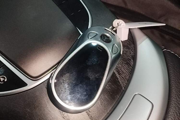Used Mercedes-Benz C-Class 2020 Restyled C 260 L Sport Edition Vehicle Key