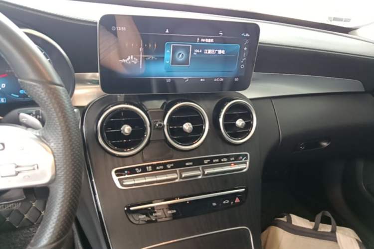 Used Mercedes-Benz C-Class 2020 C 260 L Sport Edition Audio And AC Panel