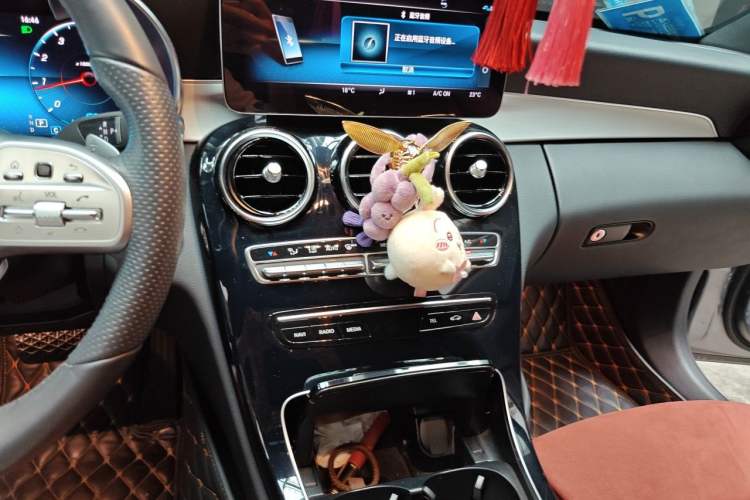 Used Mercedes-Benz C-Class 2020 Restyled C 260 Sport Edition Audio And AC Panel