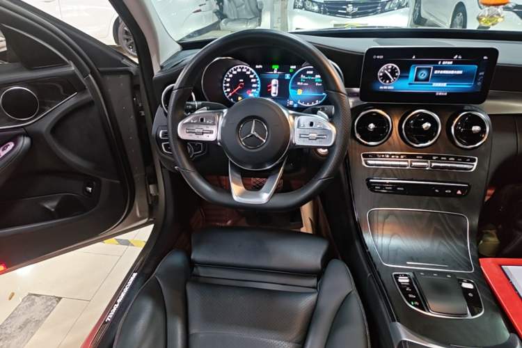Used Mercedes-Benz C-Class 2020 Restyled C 260 L Sport Edition Audio And AC Panel
