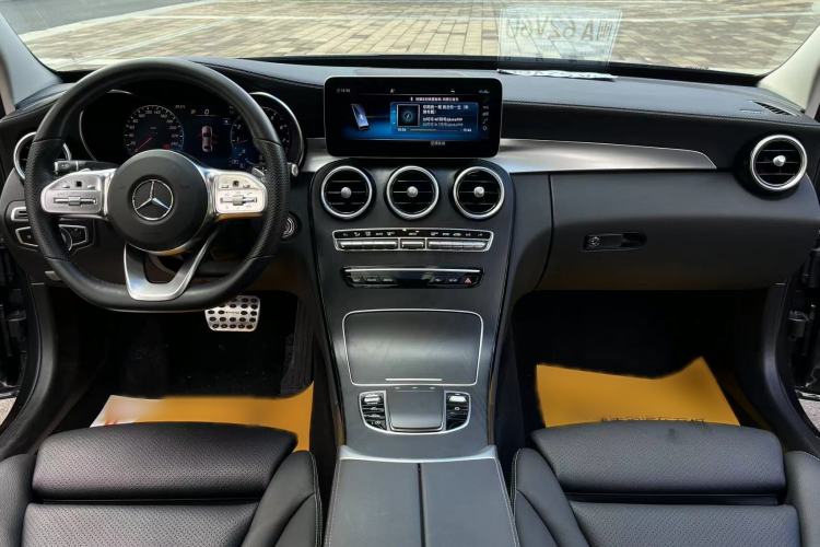 Used Mercedes-Benz C-Class 2020 Restyled C 200 L Fashion Edition Sport Version Audio And AC Panel