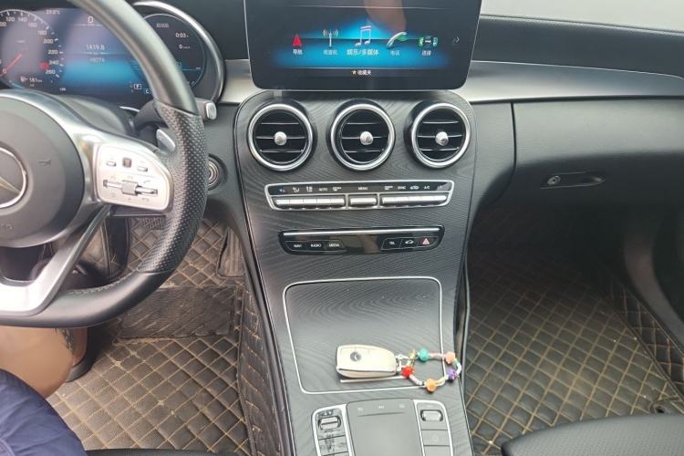 Used Mercedes-Benz C-Class 2020 C 200 L Fashion Edition Sport Version Audio And AC Panel