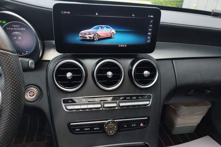Used Mercedes-Benz C-Class 2020 Restyled C 200 L Fashion Edition Sport Version Audio And AC Panel