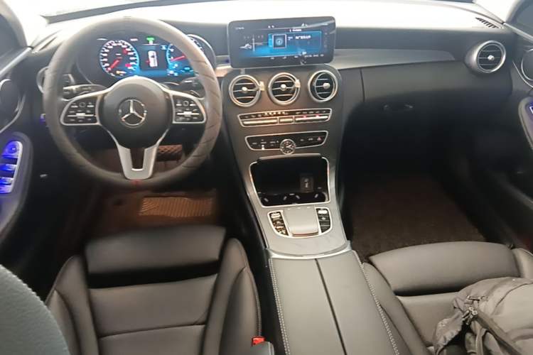 Used Mercedes-Benz C-Class 2020 C 260 4MATIC Estate Center Console
