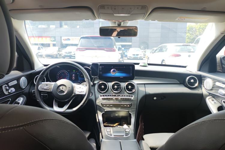 Used Mercedes-Benz C-Class 2020 C 260 L Sport Edition Center Console