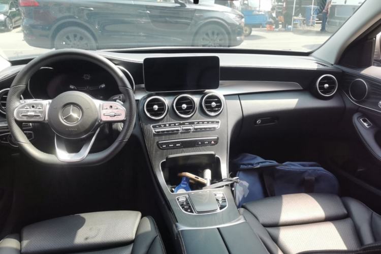 Used Mercedes-Benz C-Class 2020 Restyled C 200 L Fashion Edition Sport Version Center Console