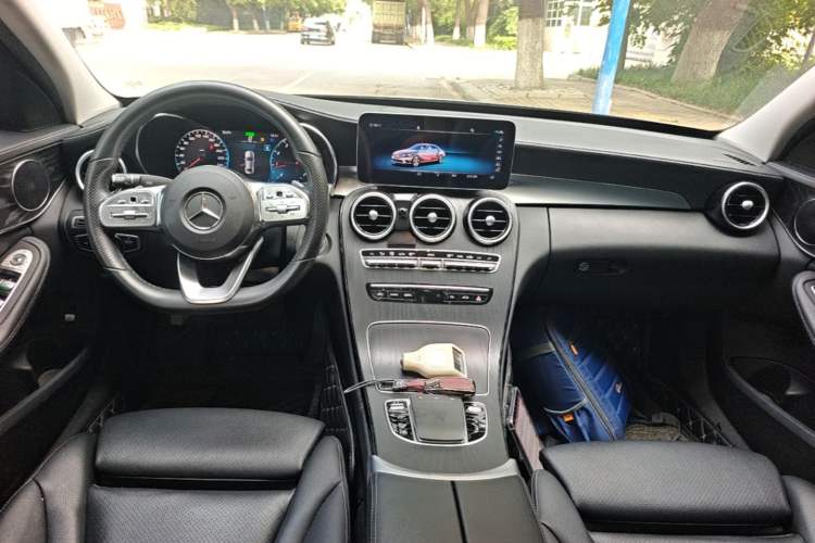 Used Mercedes-Benz C-Class 2020 C 260 L Sport Edition Center Console