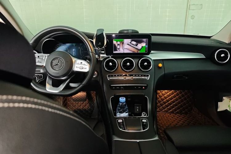 Used Mercedes-Benz C-Class 2020 Restyled C 260 L Sport Edition Center Console