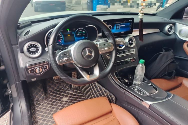 Used Mercedes-Benz C-Class 2020 C 260 Coupe Center Console
