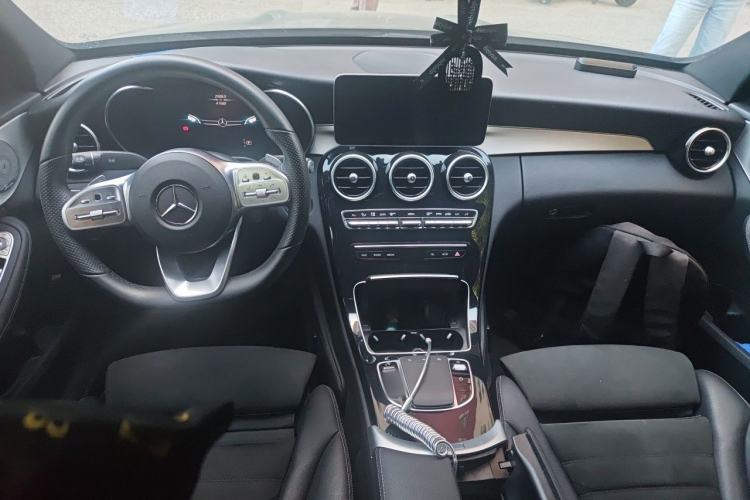 Used Mercedes-Benz C-Class 2020 C 260 Sport Edition Center Console