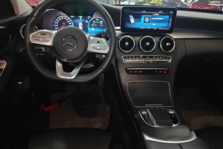 Used Mercedes-Benz C-Class 2020 C 260 L Sport Edition Center Console