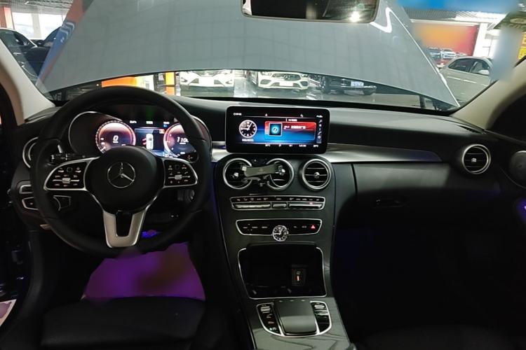 Used Mercedes-Benz C-Class 2020 C 260 Estate Center Console