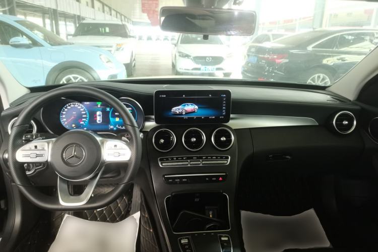 Used Mercedes-Benz C-Class 2020 C 260 L Sport Edition Center Console