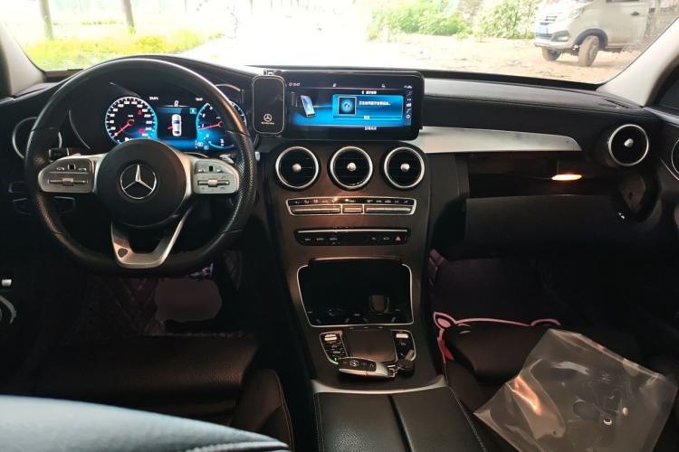 Used Mercedes-Benz C-Class 2020 Updated C 200 L Fashion Edition Center Console