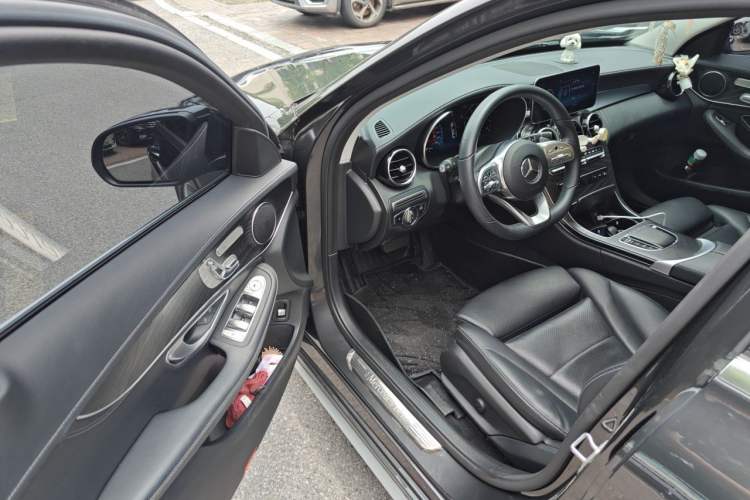 Used Mercedes-Benz C-Class 2020 C 260 L Sport Edition Driver Seat