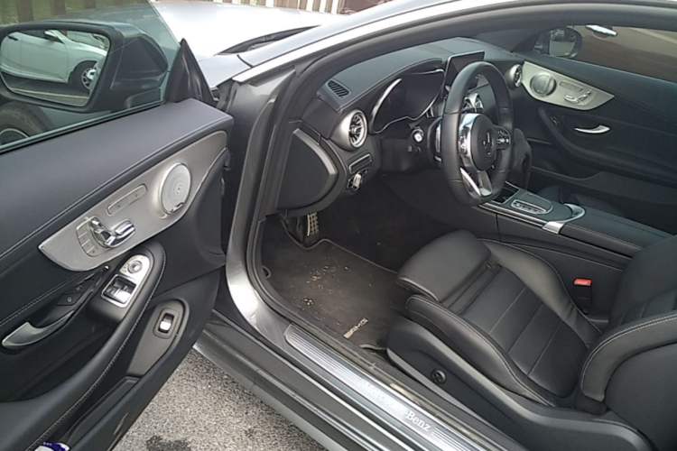 Used Mercedes-Benz C-Class 2020 C 260 Coupe Driver Seat