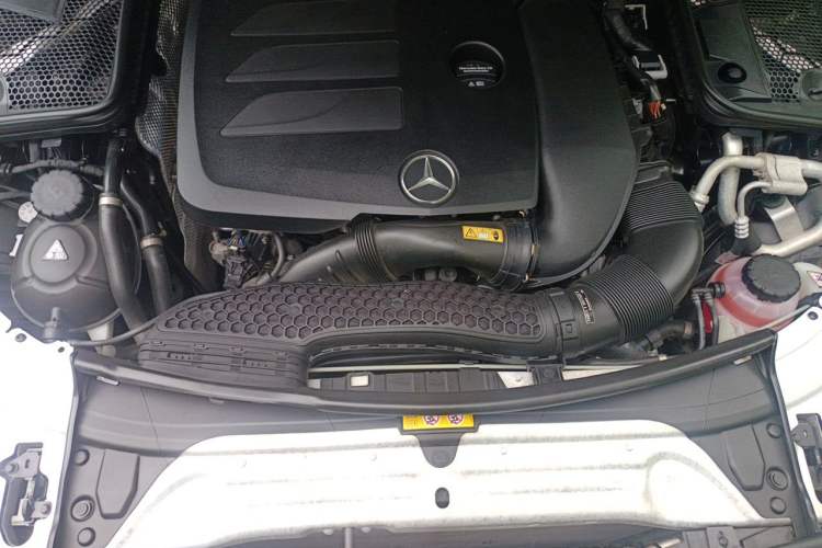 Used Mercedes-Benz C-Class 2020 C 260 Coupe Engine Bay