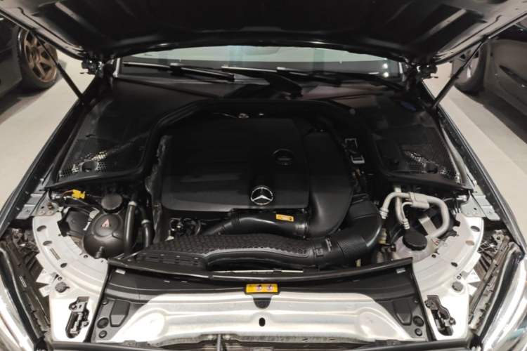 Used Mercedes-Benz C-Class 2020 C 260 Coupe Engine Bay