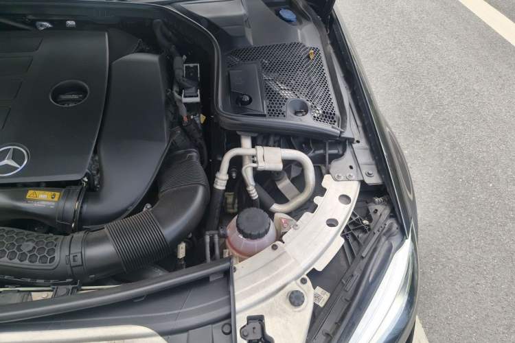 Used Mercedes-Benz C-Class 2020 Restyled C 260 L Sport Edition Engine Bay Left